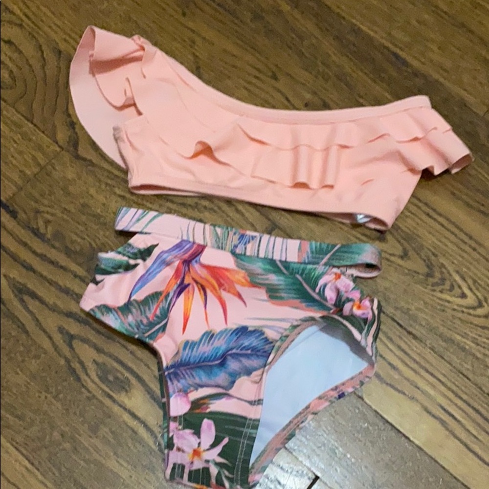 Pat Pat bikini